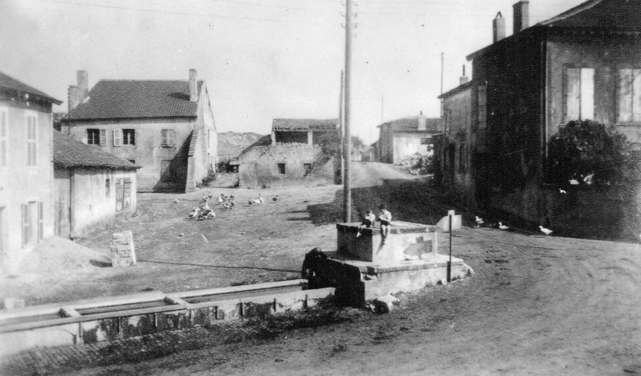 Croisement fontaine orny