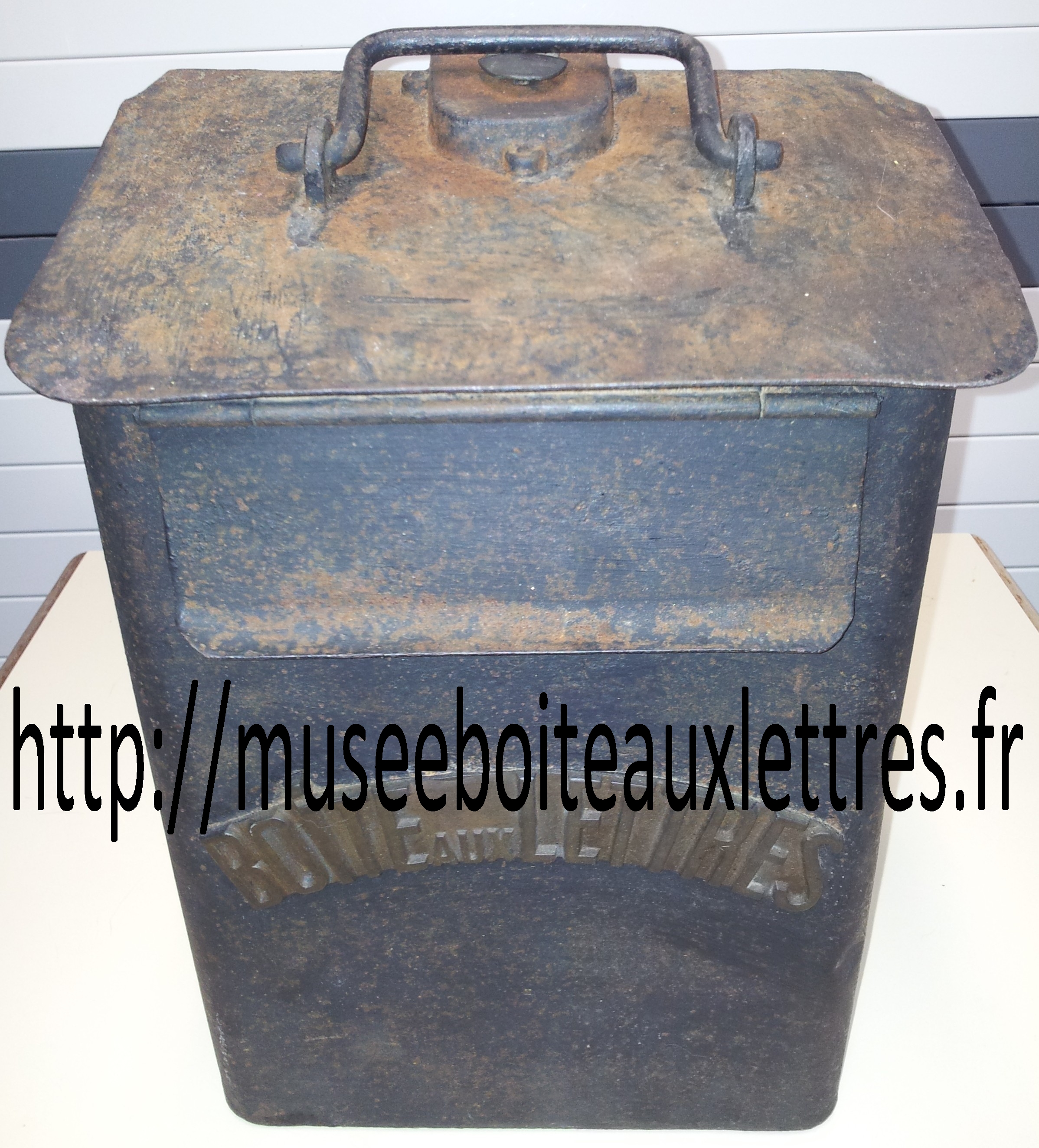 boite à lettres mobile Delachanal  PTT poste automobile rurale (PAR)
