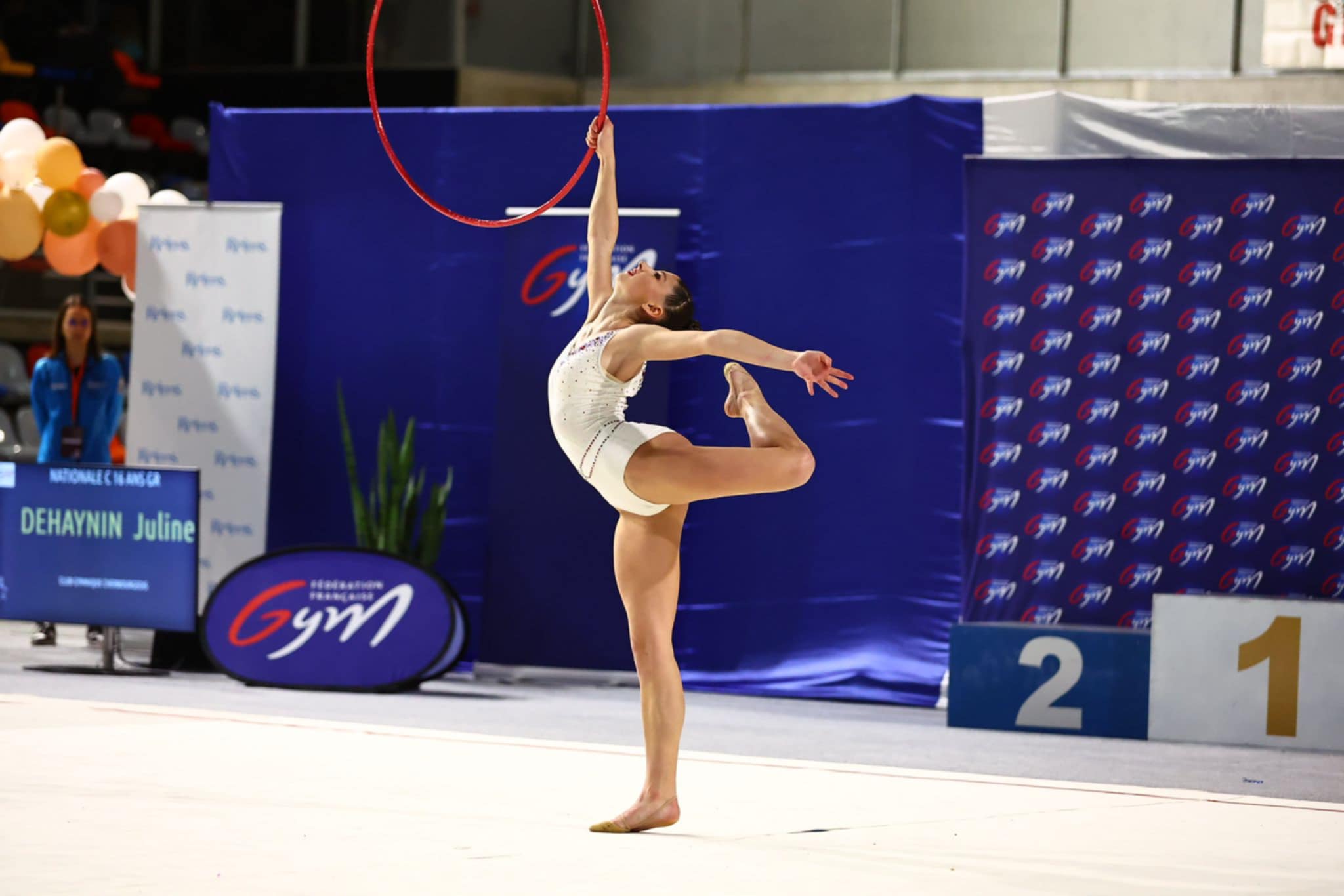 Gymnaste justaucorps blanc