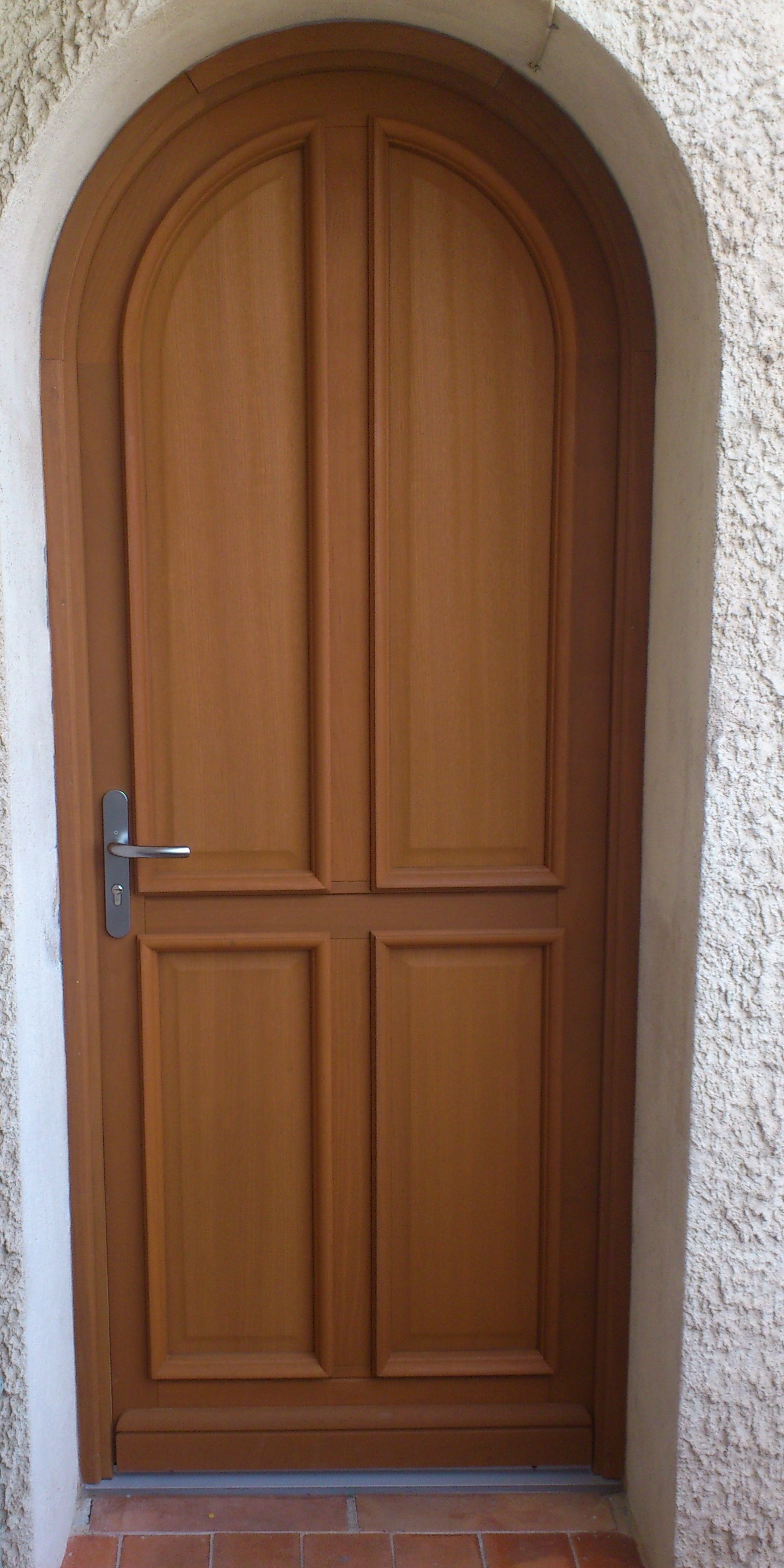 Porte bois cintree