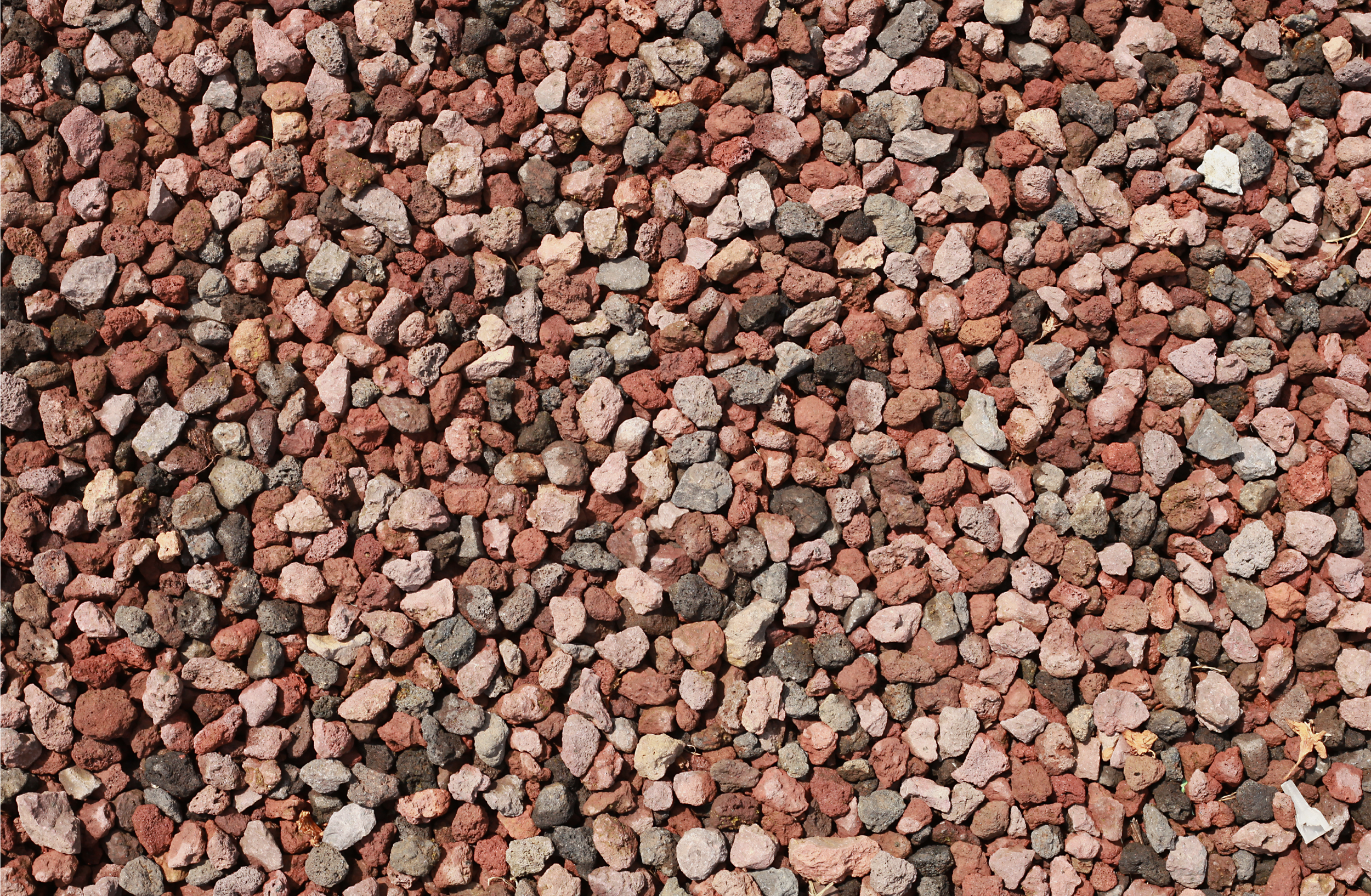 Cotard agrégats propose des agrégats tels que le pouzzolane.