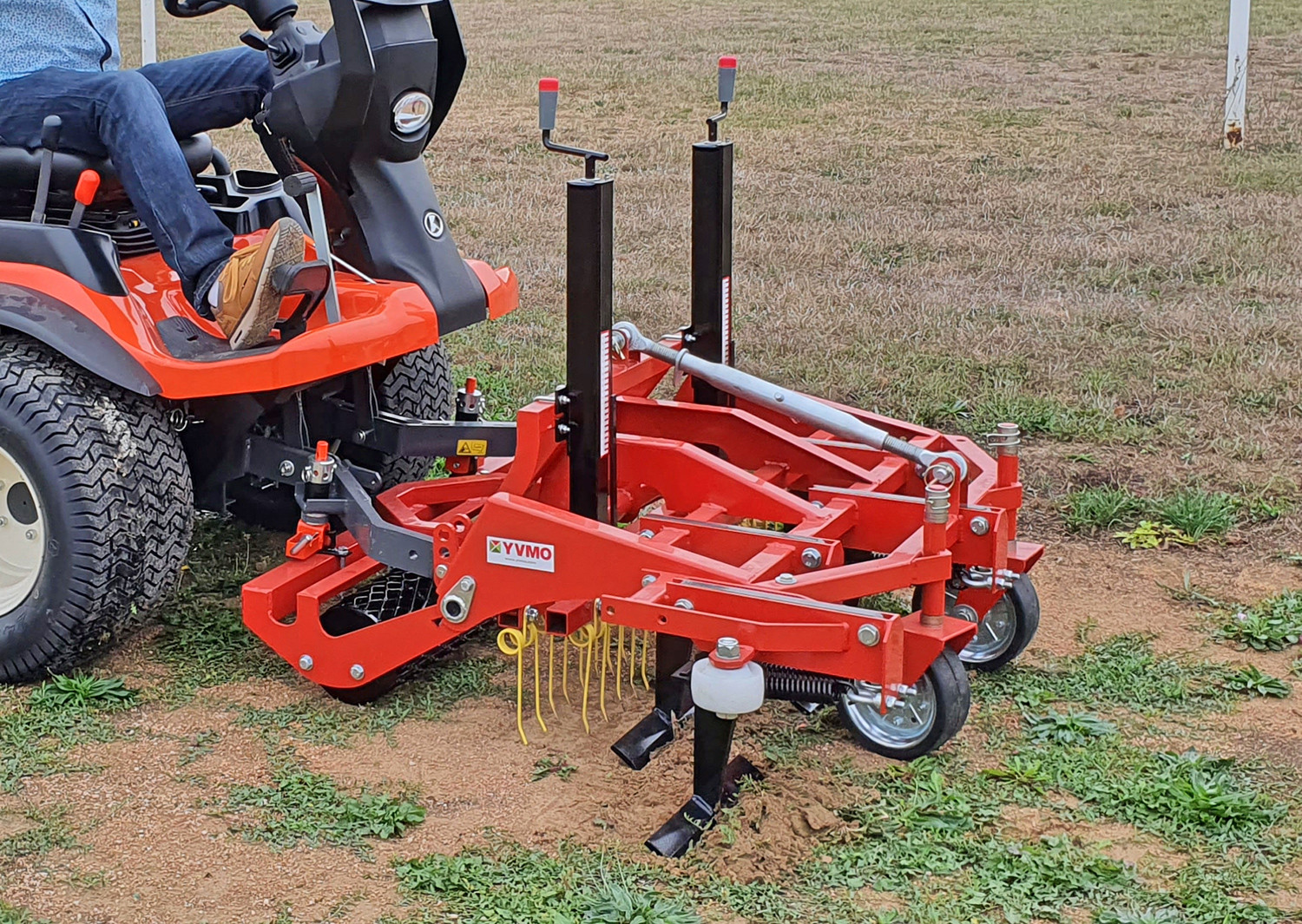 Nouveaute desherbeur mecanique pousse