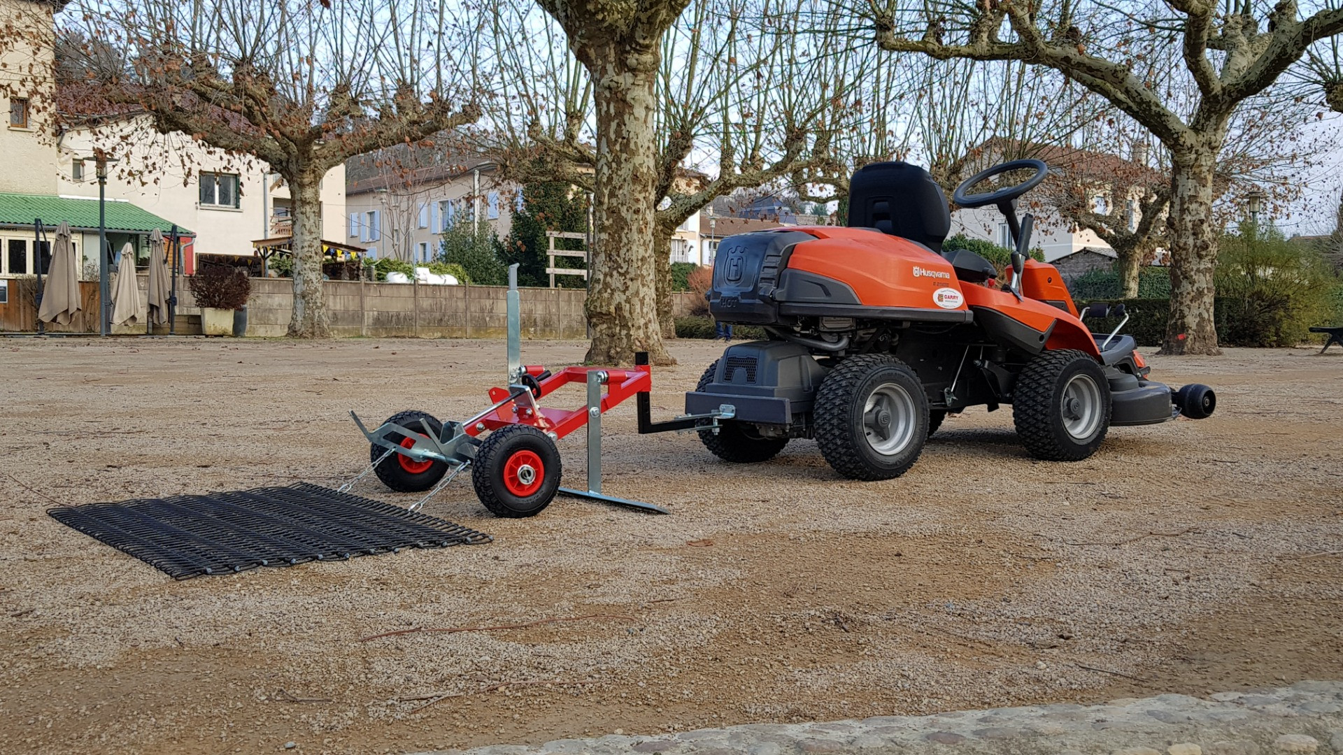 Nouveaute desherbeur mecanique traine