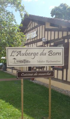 Panneau pour l auberge du born