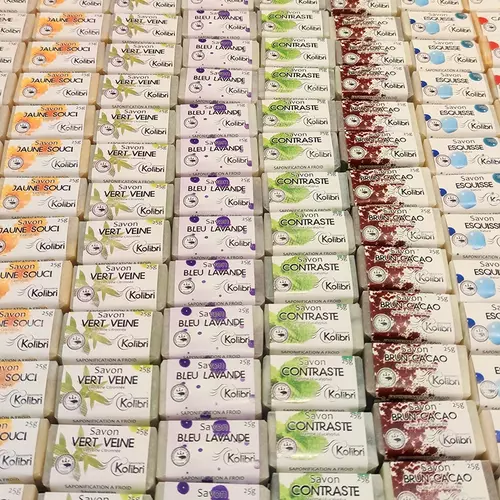 Savons artisanaux Kolibri au format invité 25g.
