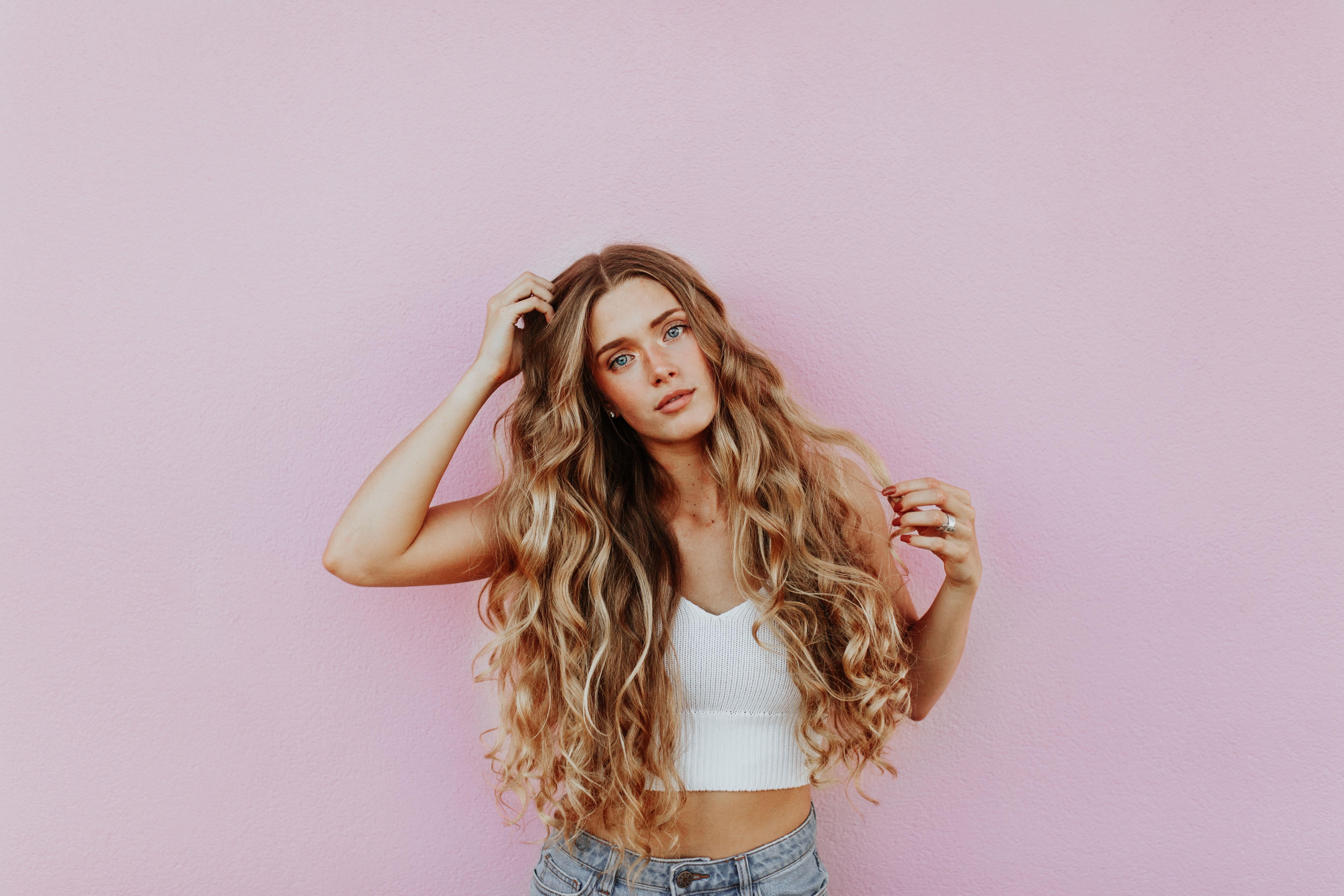 Averie-woodard-4nulm-JUYFo-unsplash-1-