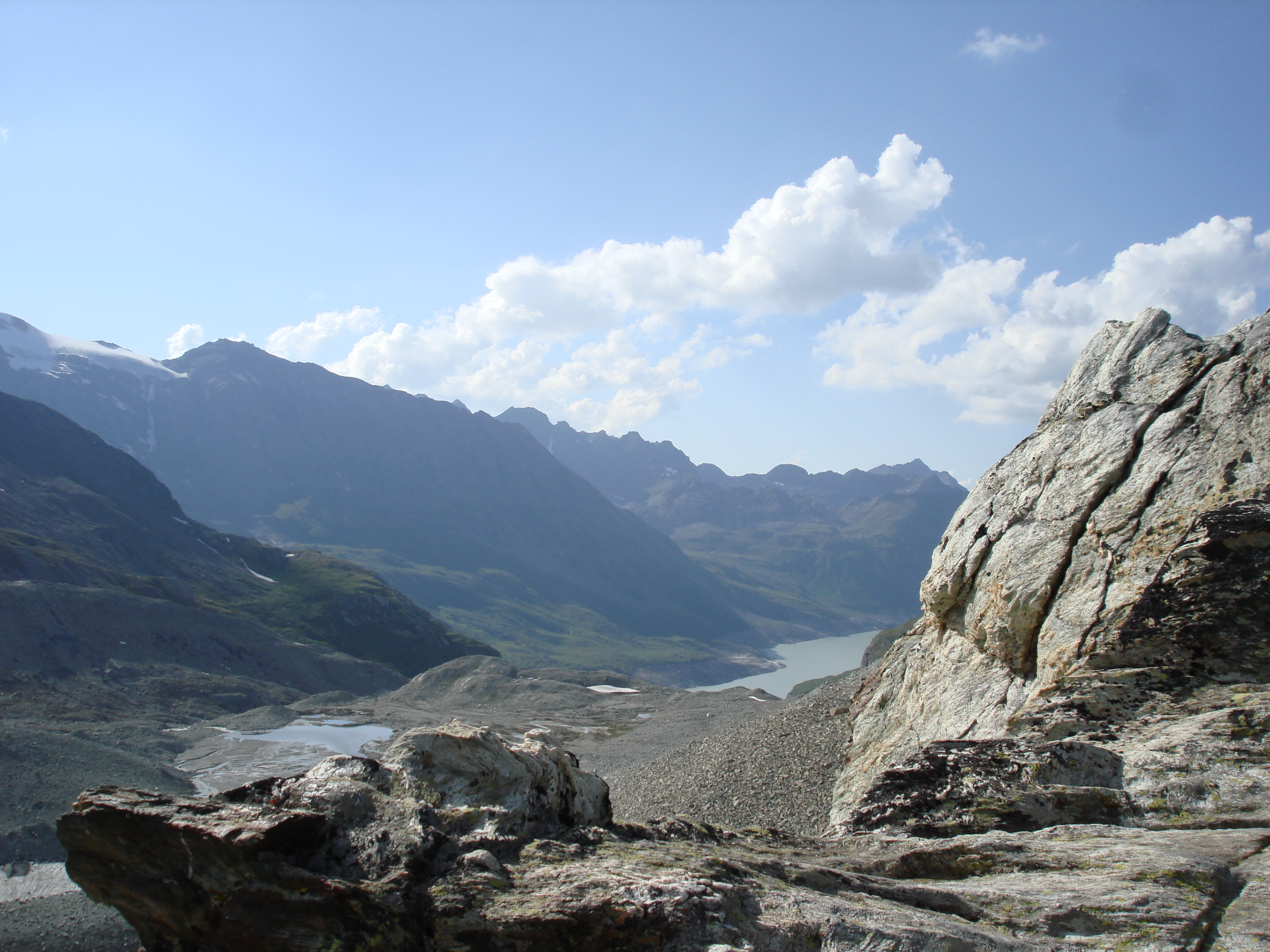 Vue sur la Grande-Dixence depuis le Pas de Chèvres / Photos de Suisse