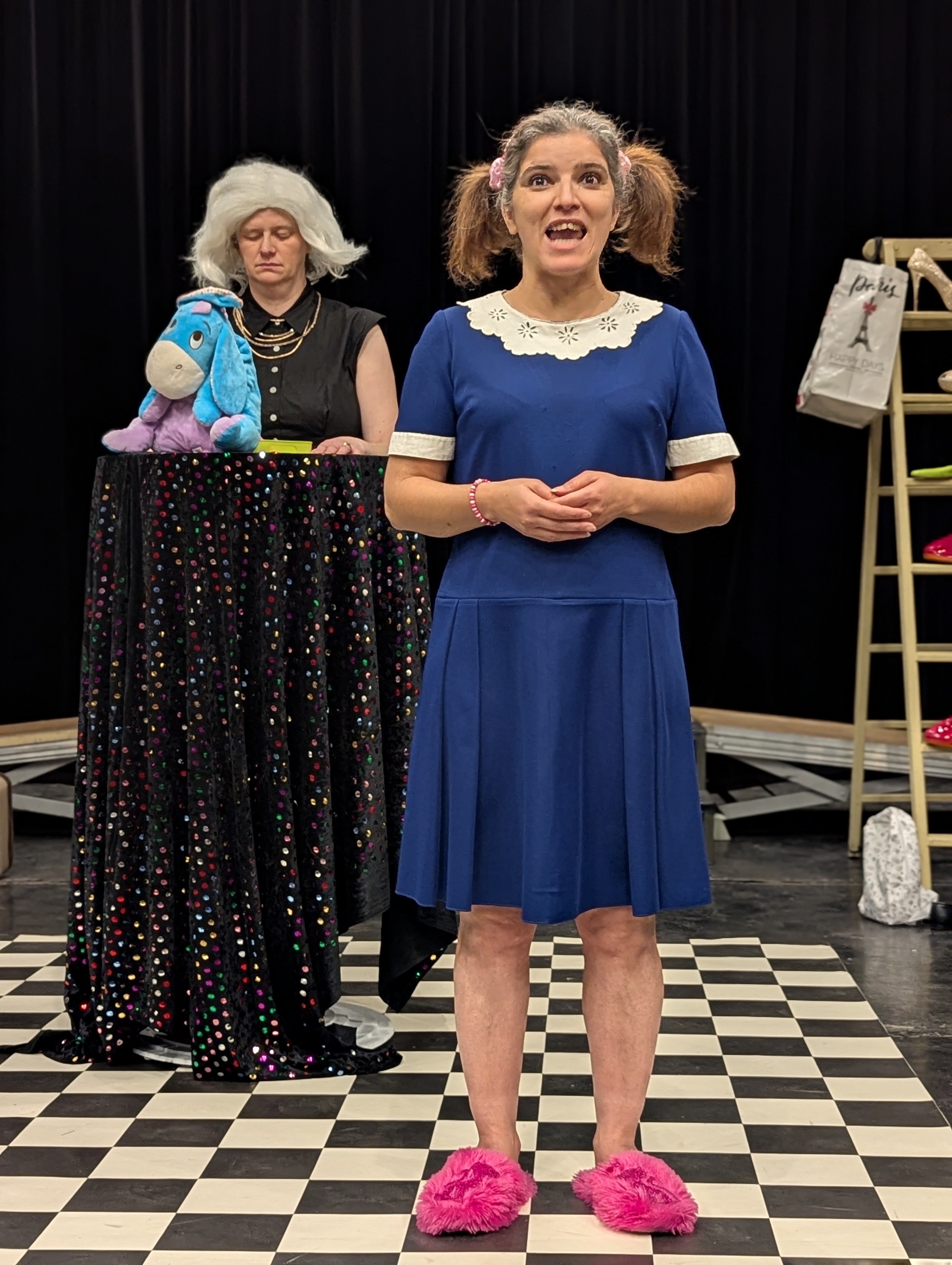 Pxl 20251202 190300550 portrait