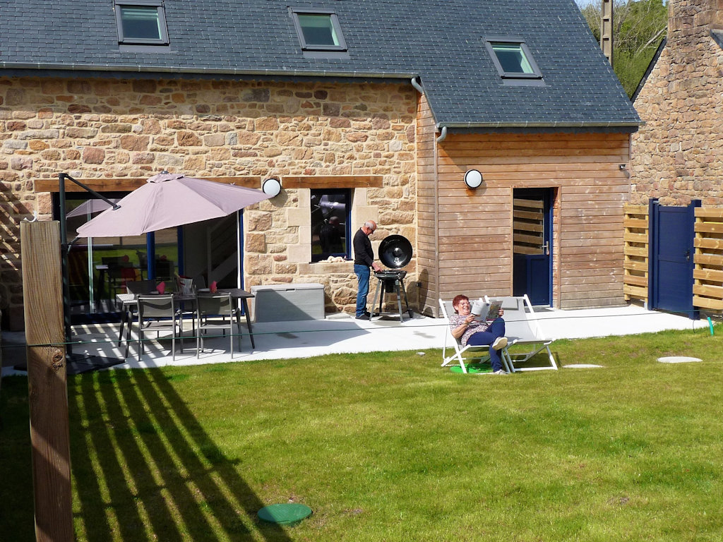 01 location cote de granit rose les gites du radome pegase