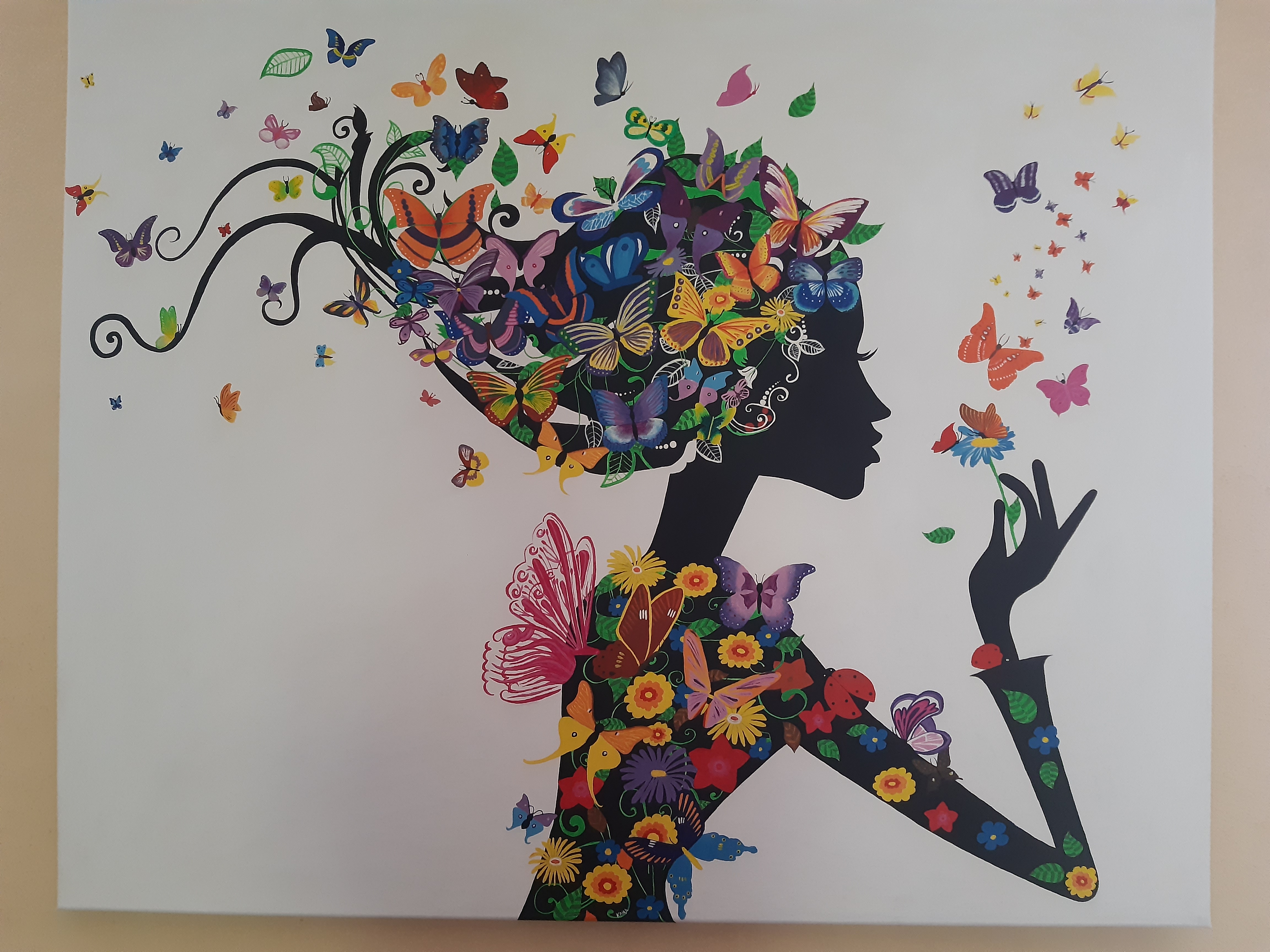 Femme-papillons