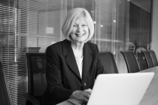 Femme active Senior transition retraite