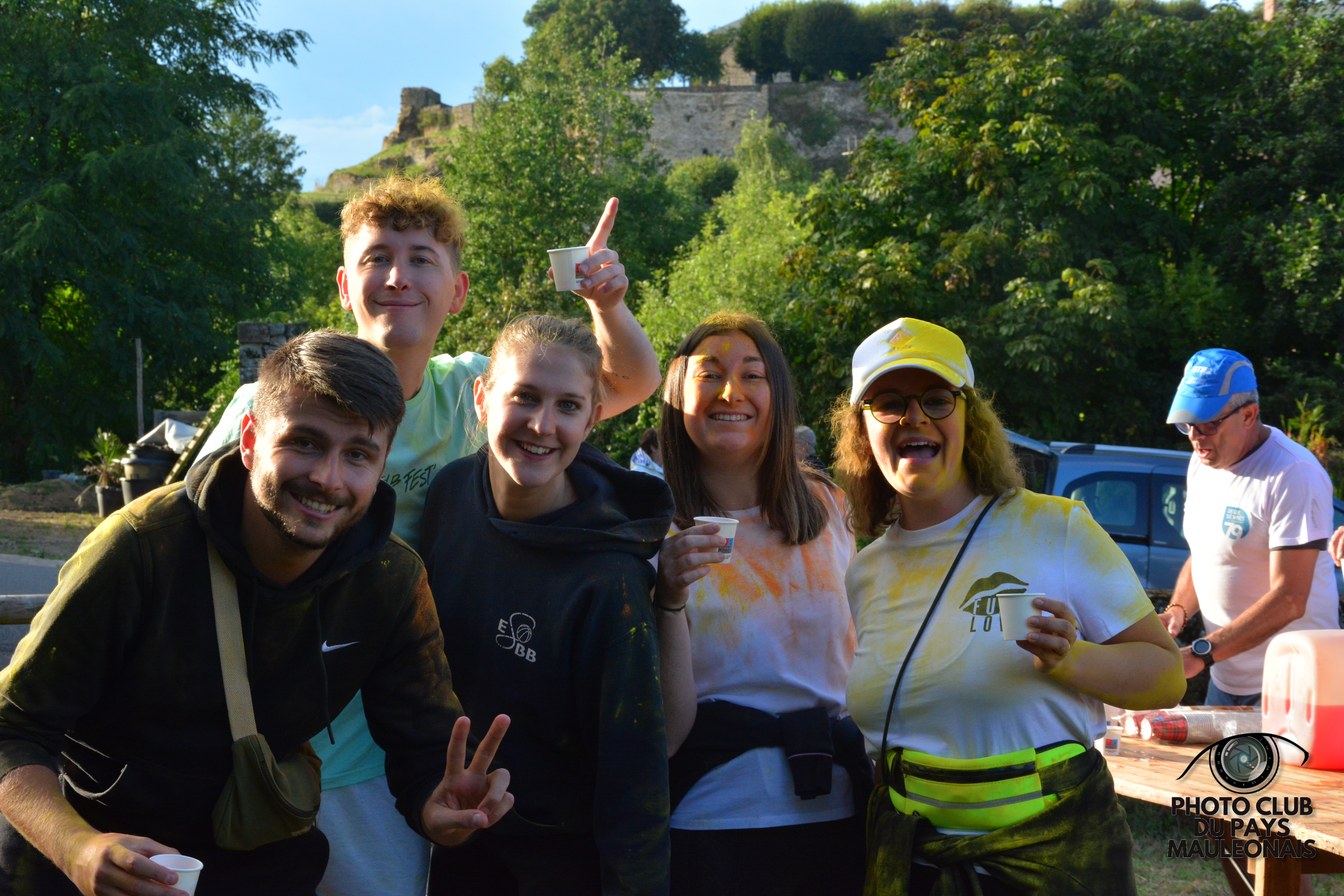 Color and run claude 77 