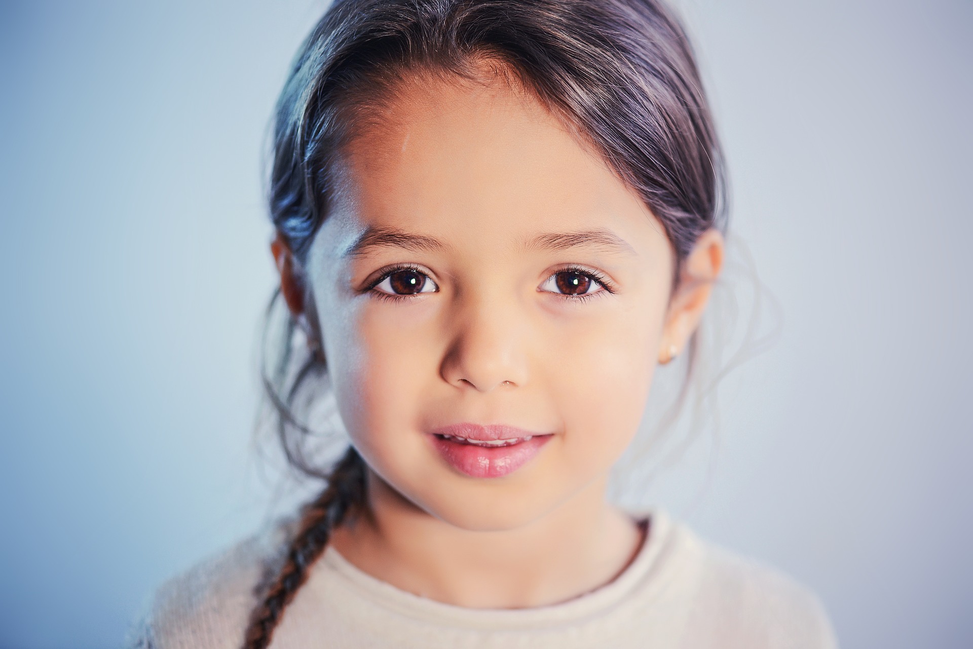 Child 1871104 1920