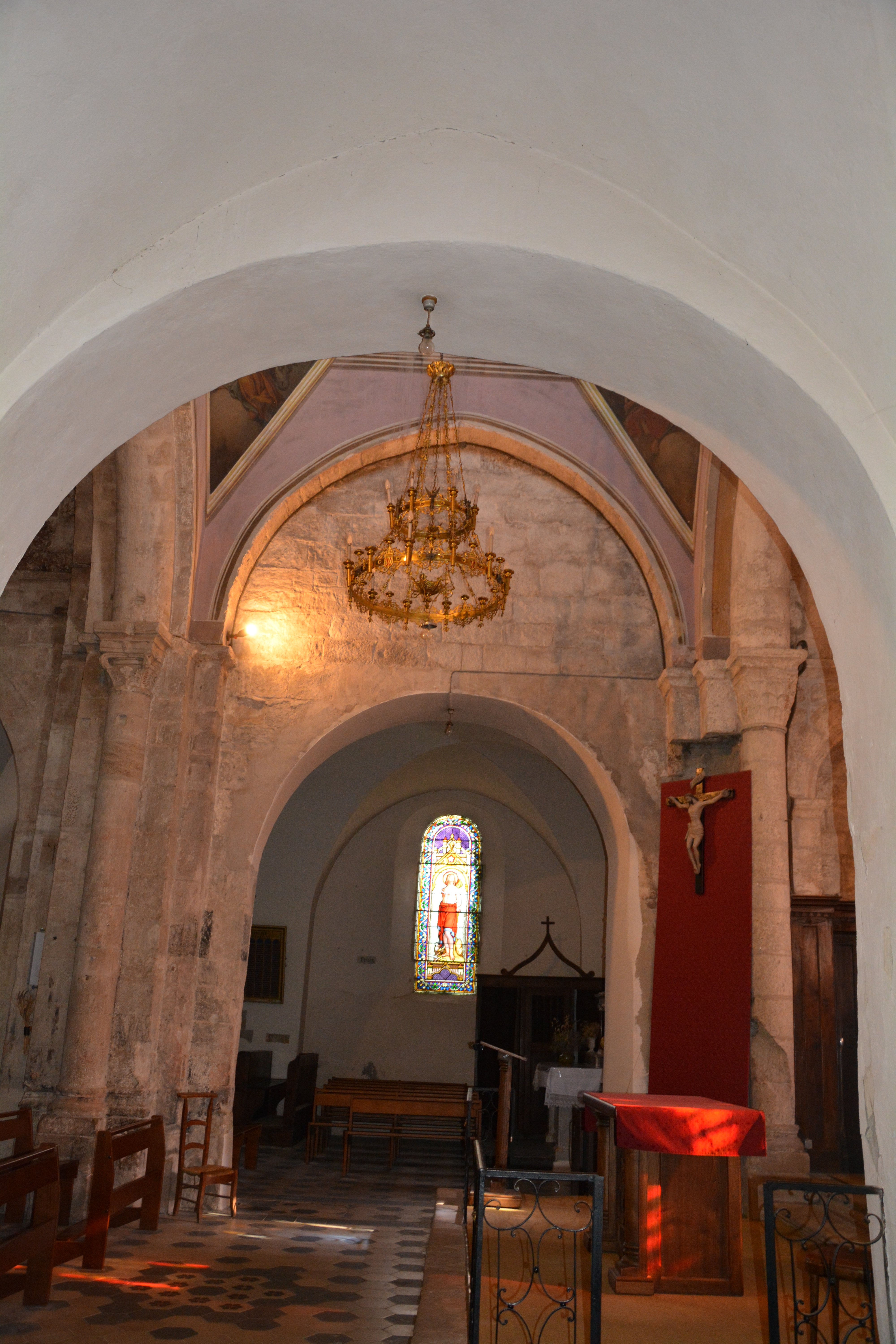 Vinezac patrimoine eglise choeurdsc 0615