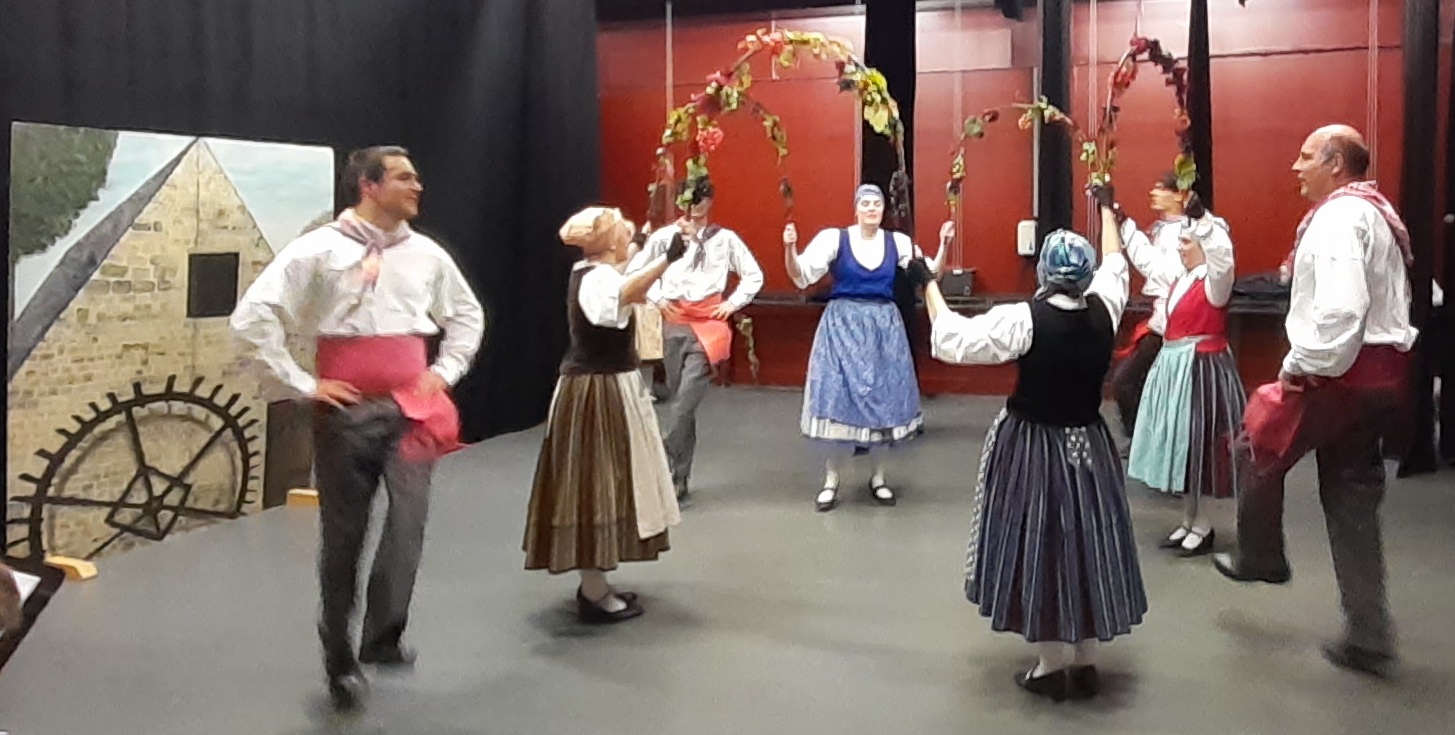 Quadrille-occitan-treilles-2