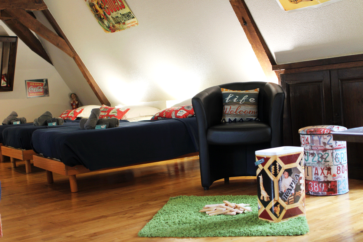 Gite de villenoue chambre jacques tati 2