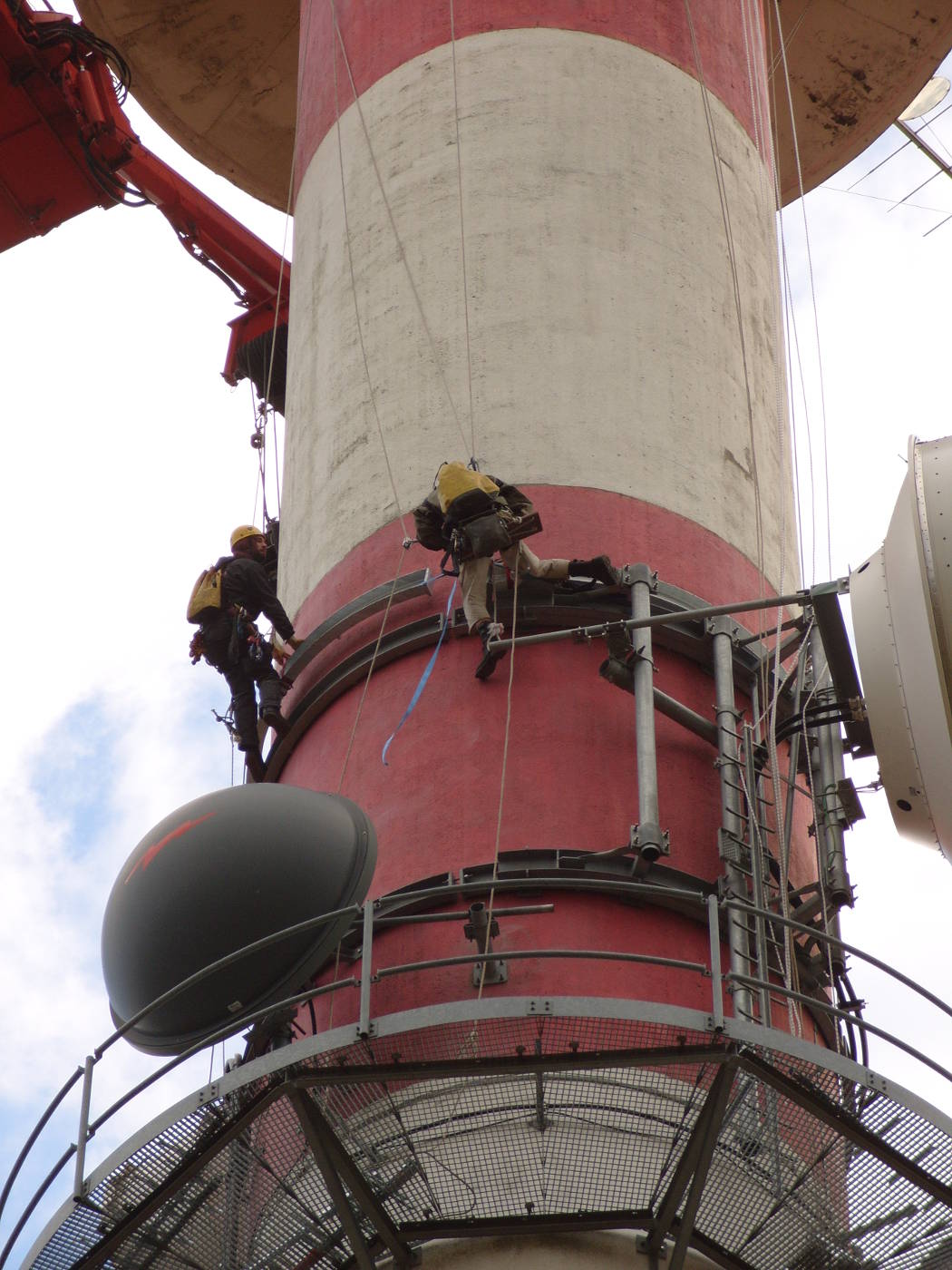 Montage structure métallique, support d'antenne, serrurerie