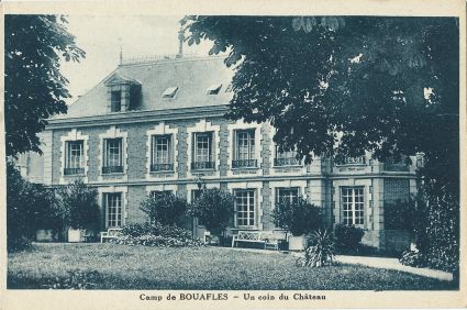 Camp des pilotins un coin du chateau 1923