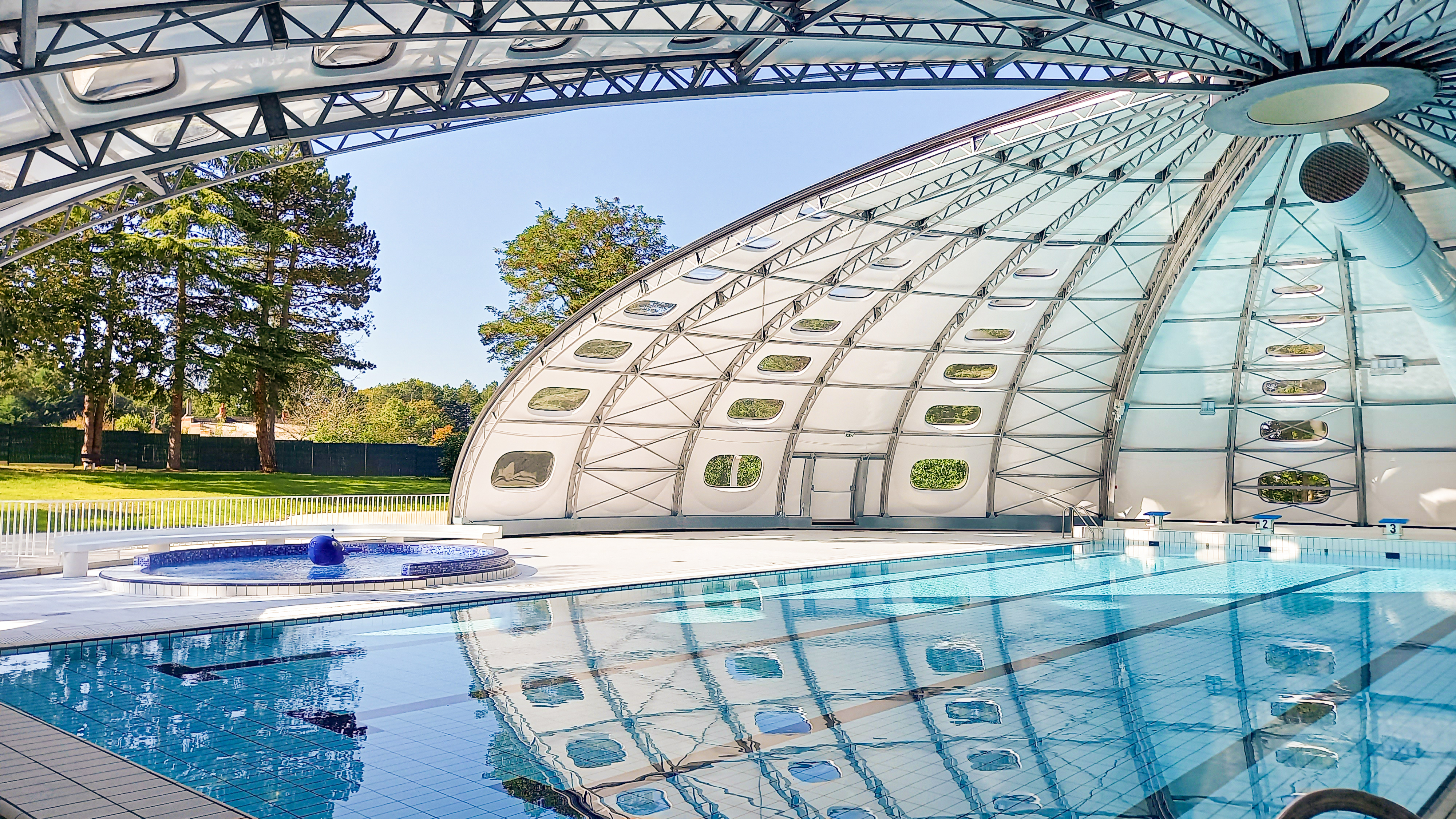 Piscine vue vers ext 2021 aquabazelle