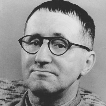 Brecht-356