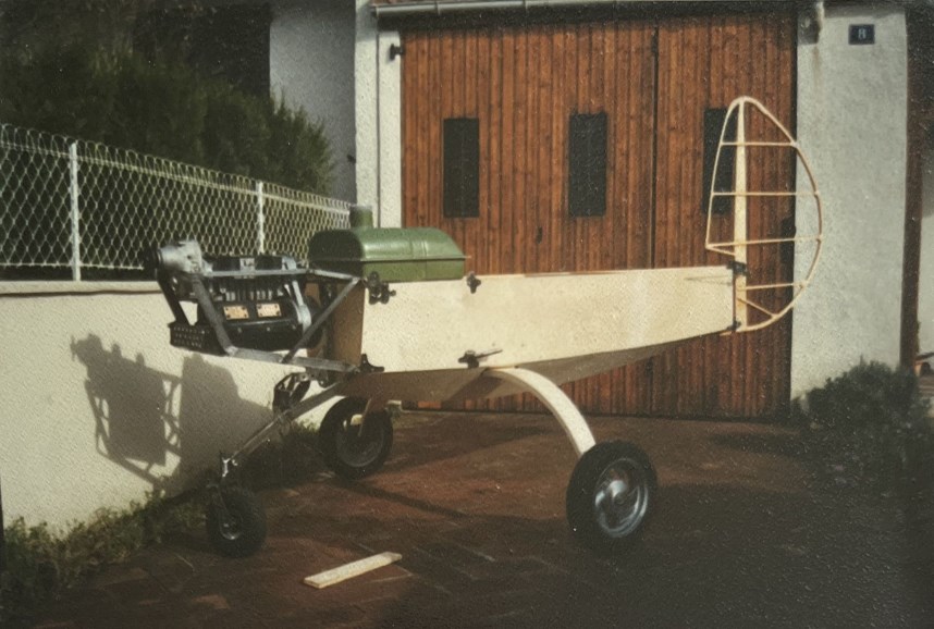 4v henri mignet hm293 9