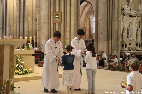 Premiere communion 14 06 2026 011