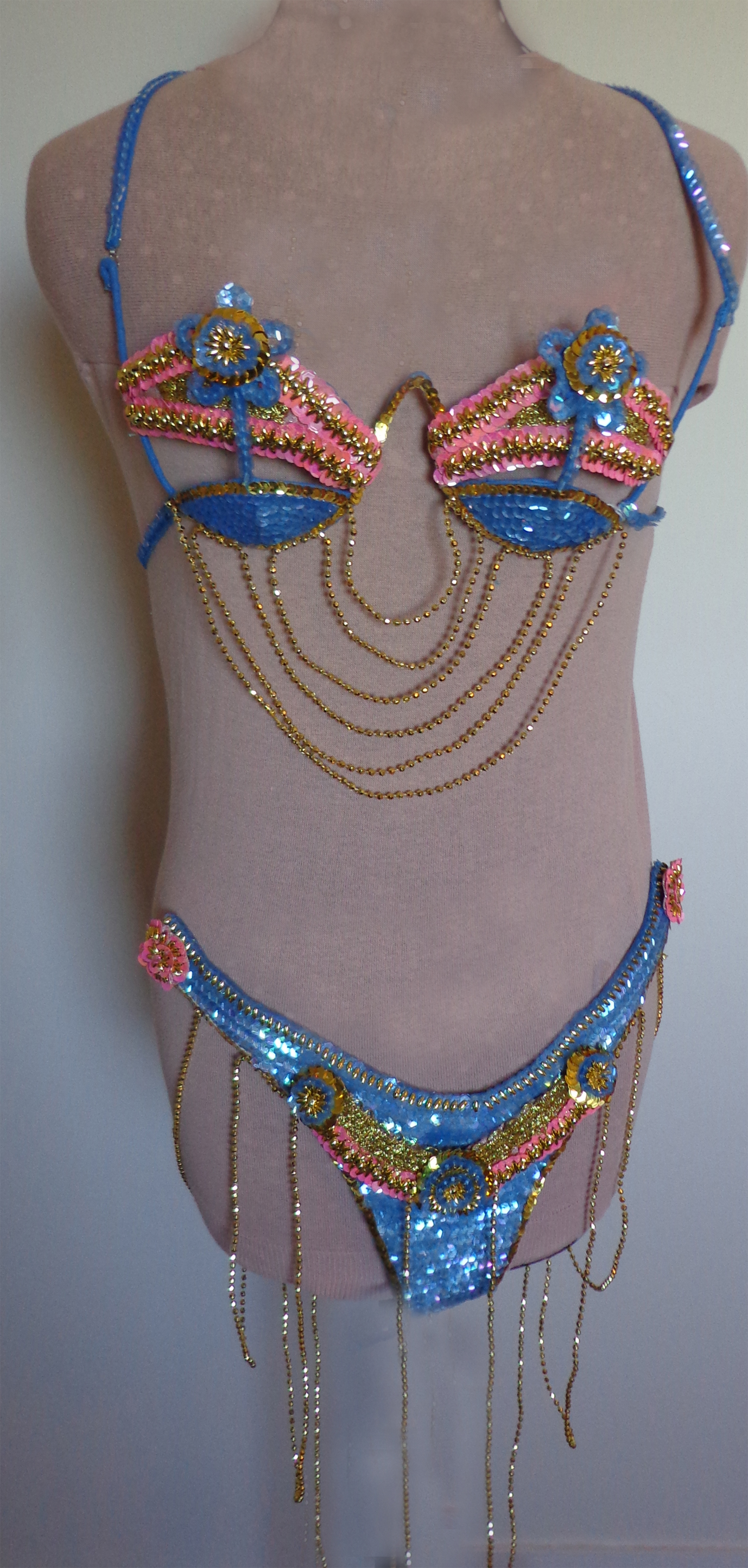 Costume samba bleu et rose 