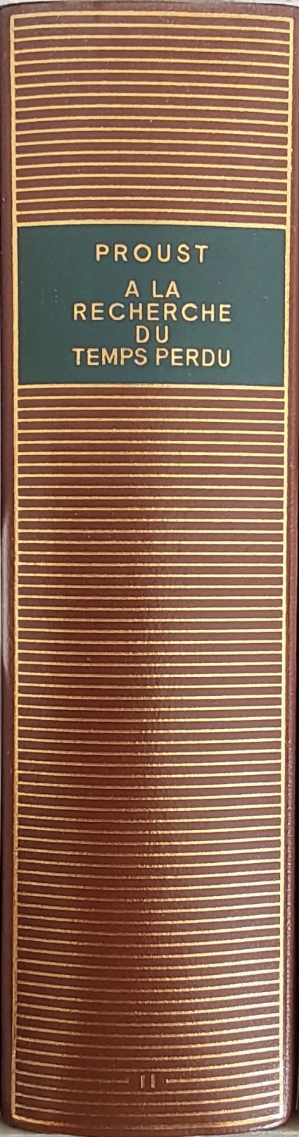 Volume 101 de Marcel Proust dans la Bibliothèque de la Pléiade.
