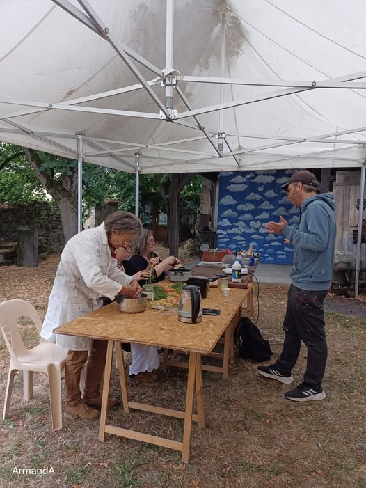 1 atelier fabrication peintures naturelles 19 20 juil