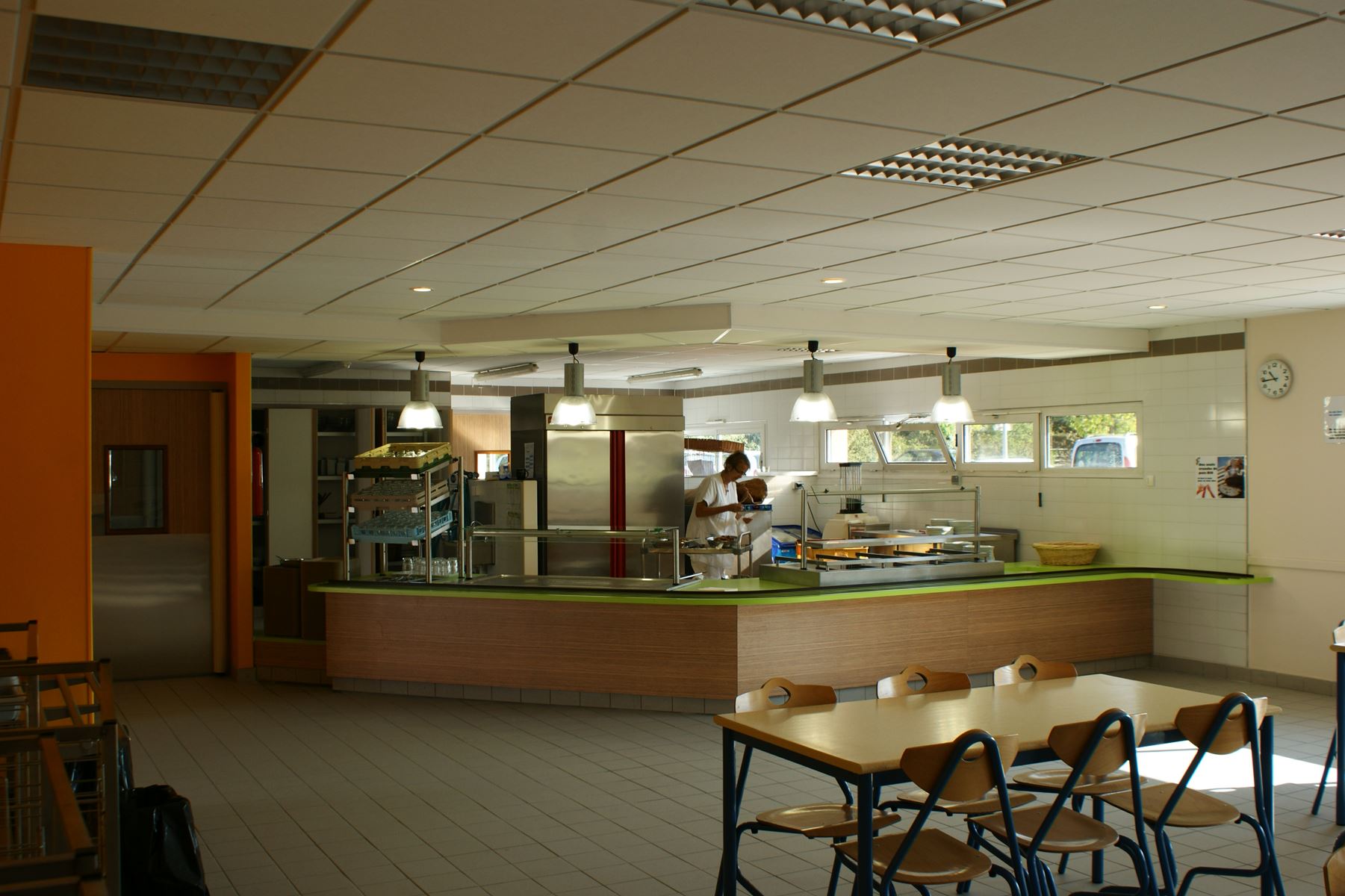 Restaurant scolaire macri montagny architectes lyon 4 
