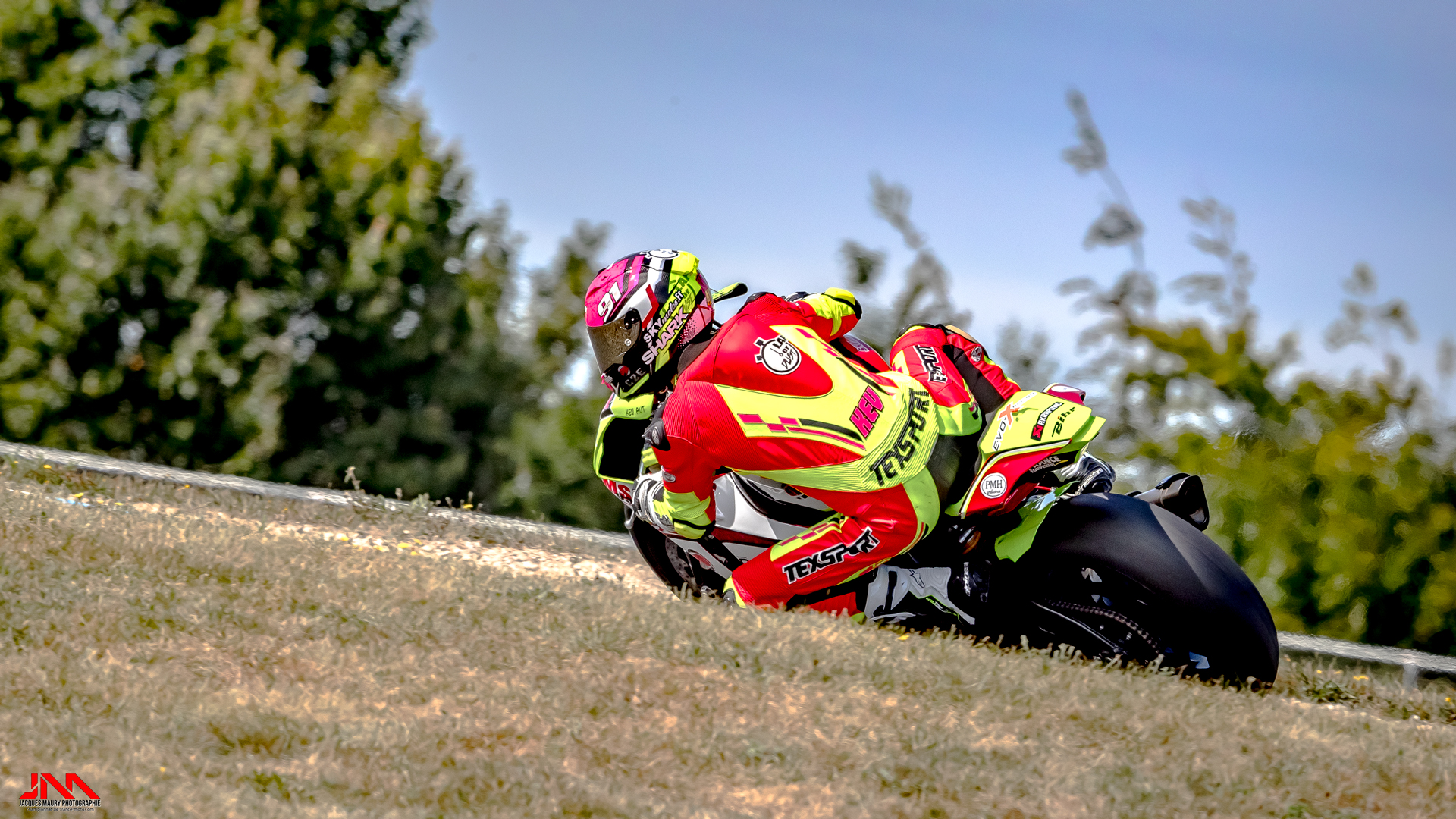 Lr 112eos1d carole fsbk 2018 129 26082018 ret