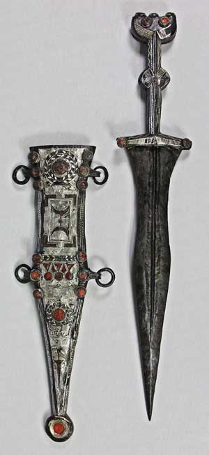 Pugio decore soldat armee romaine min
