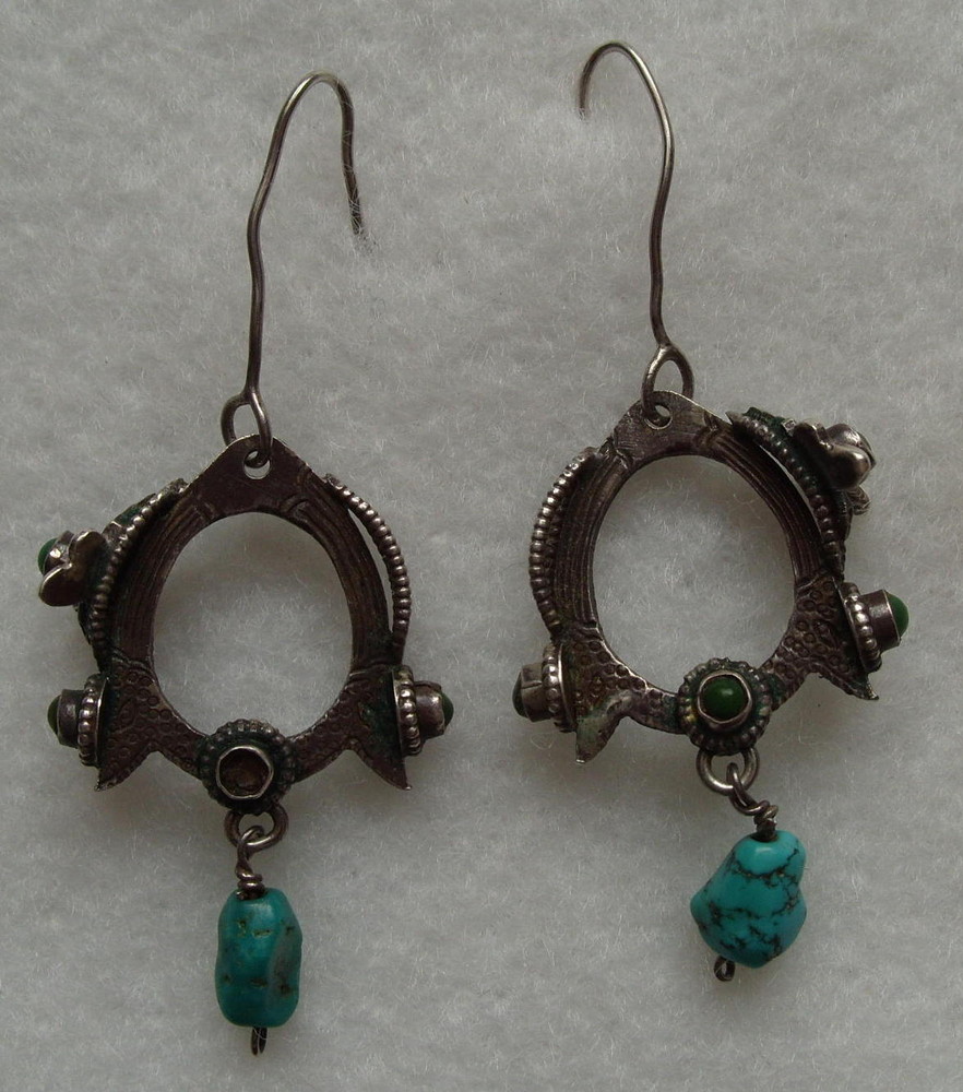 Boucles tibétaines en argent et turquoises