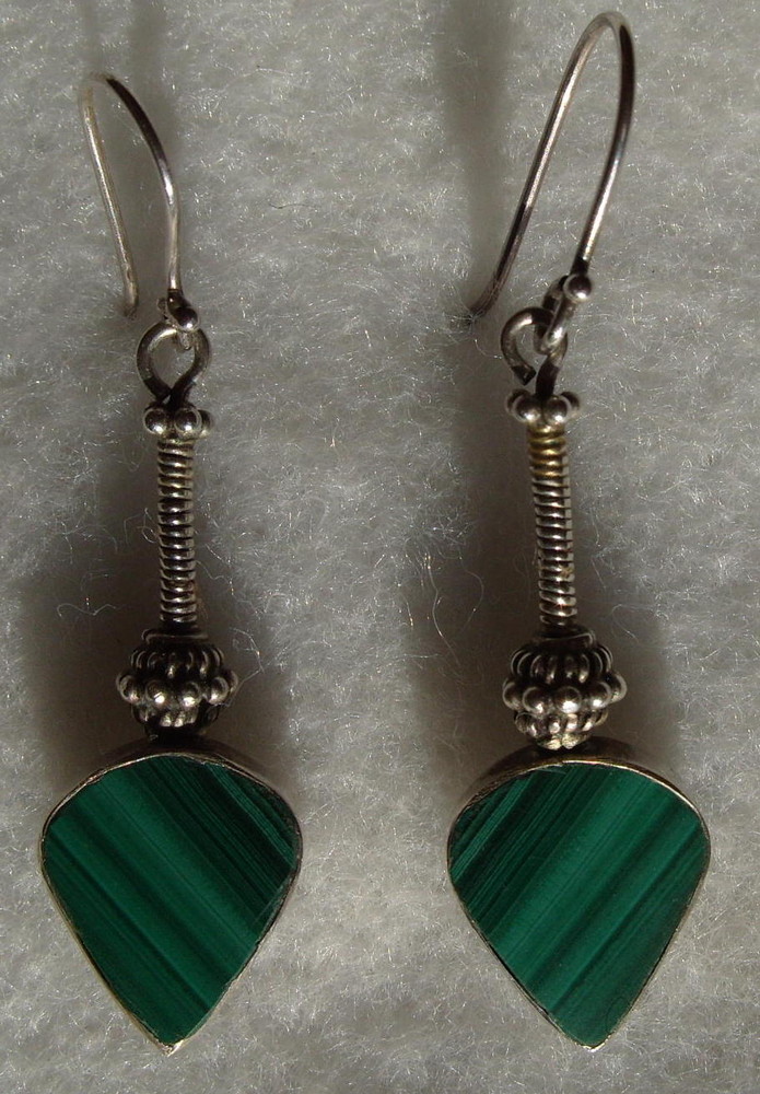 Boucles d'oreilles en argent et malachite