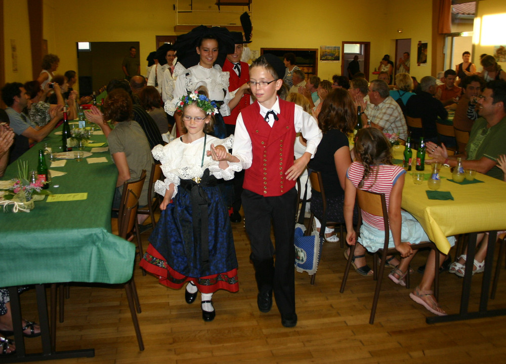 203 Artolsheim Danses et folklore H2