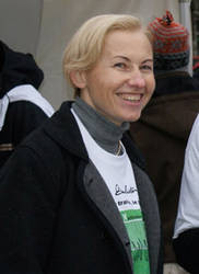 Veronique L