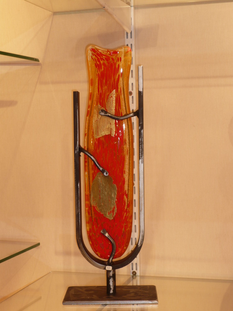 Vase totem jaune rouge