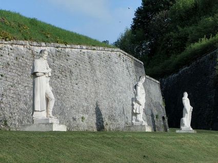 Mur de la citadelle souterraine