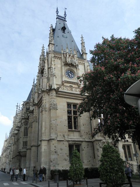 Rouen8