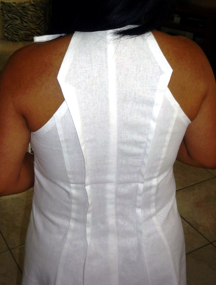Robe blanche dos