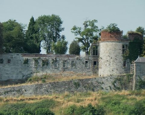 Hierges4