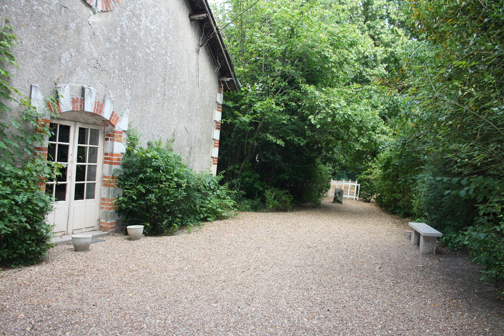 L'entrée indépendante de la grande salle.