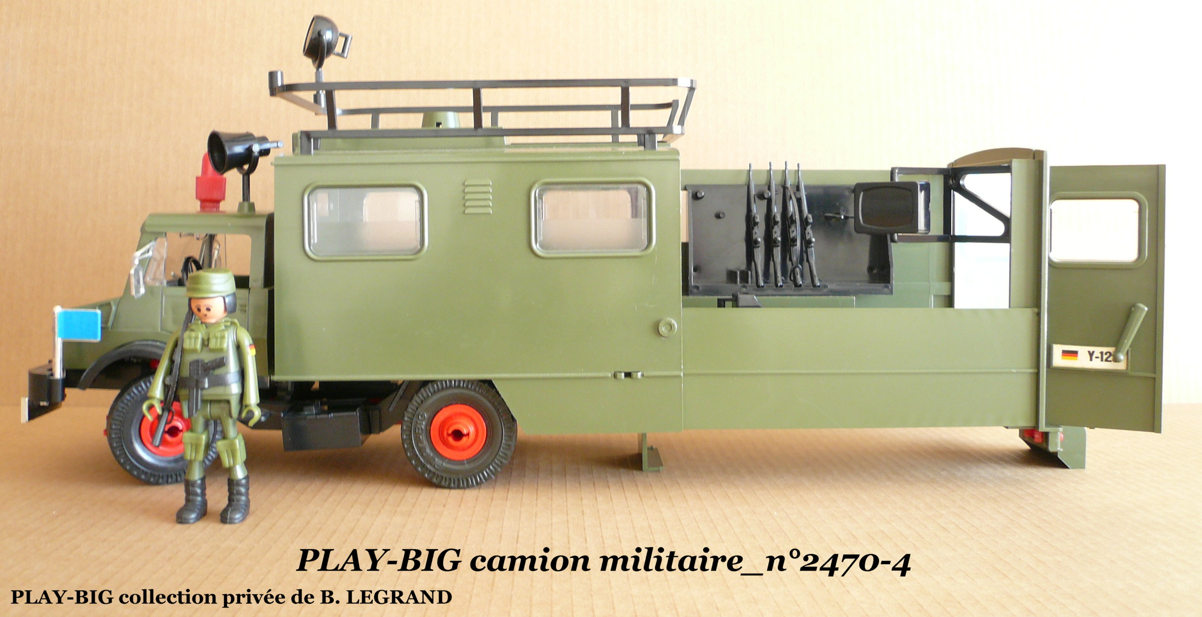 Les militaires le vehicule