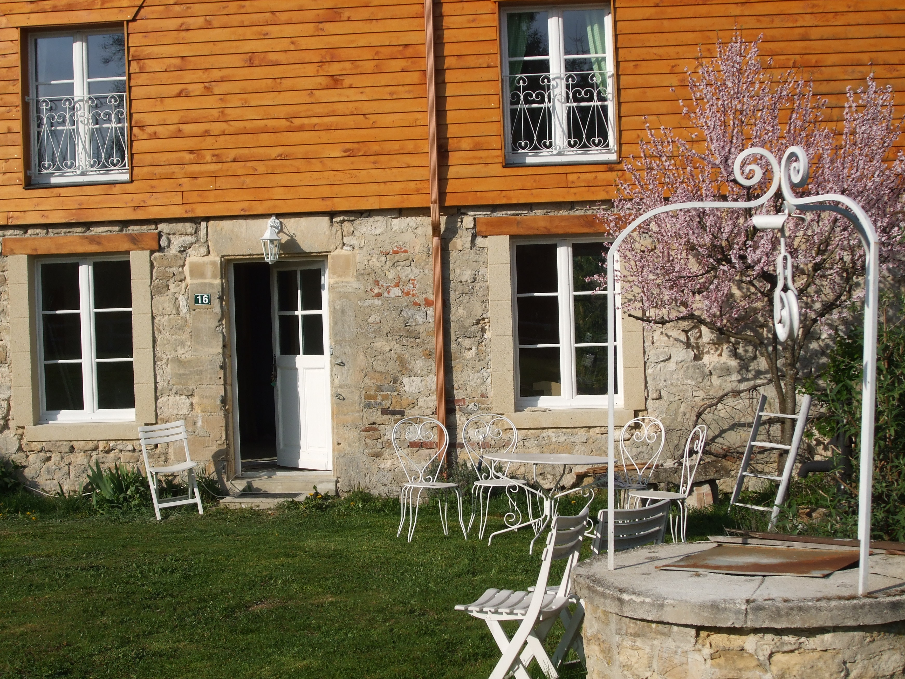 le printemps est là et le gîte est bientôt prêt !
