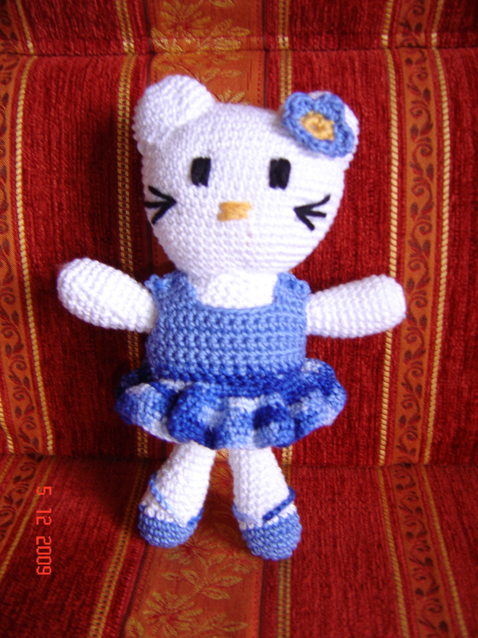kitty danseuse 20 cm 15 euros