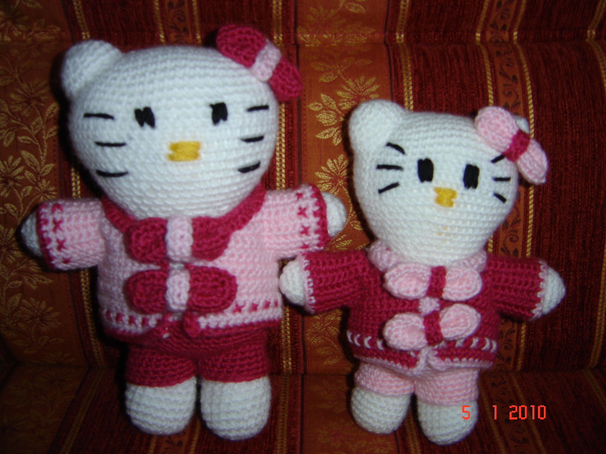 kitty en manteau 20cm 15 euros