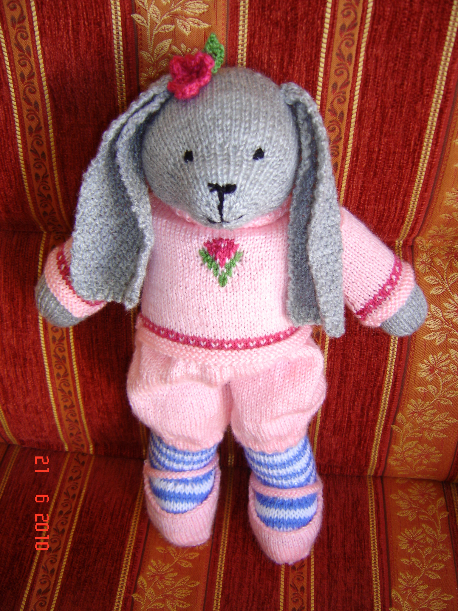 lapine 40cm  30 euros