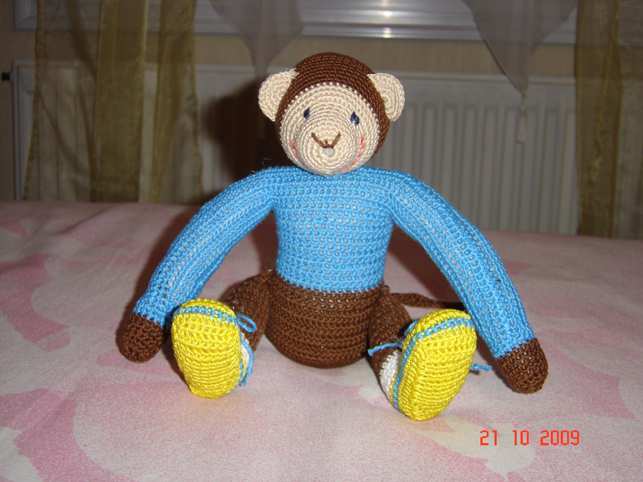 singe au crochet 40cm 20 euros