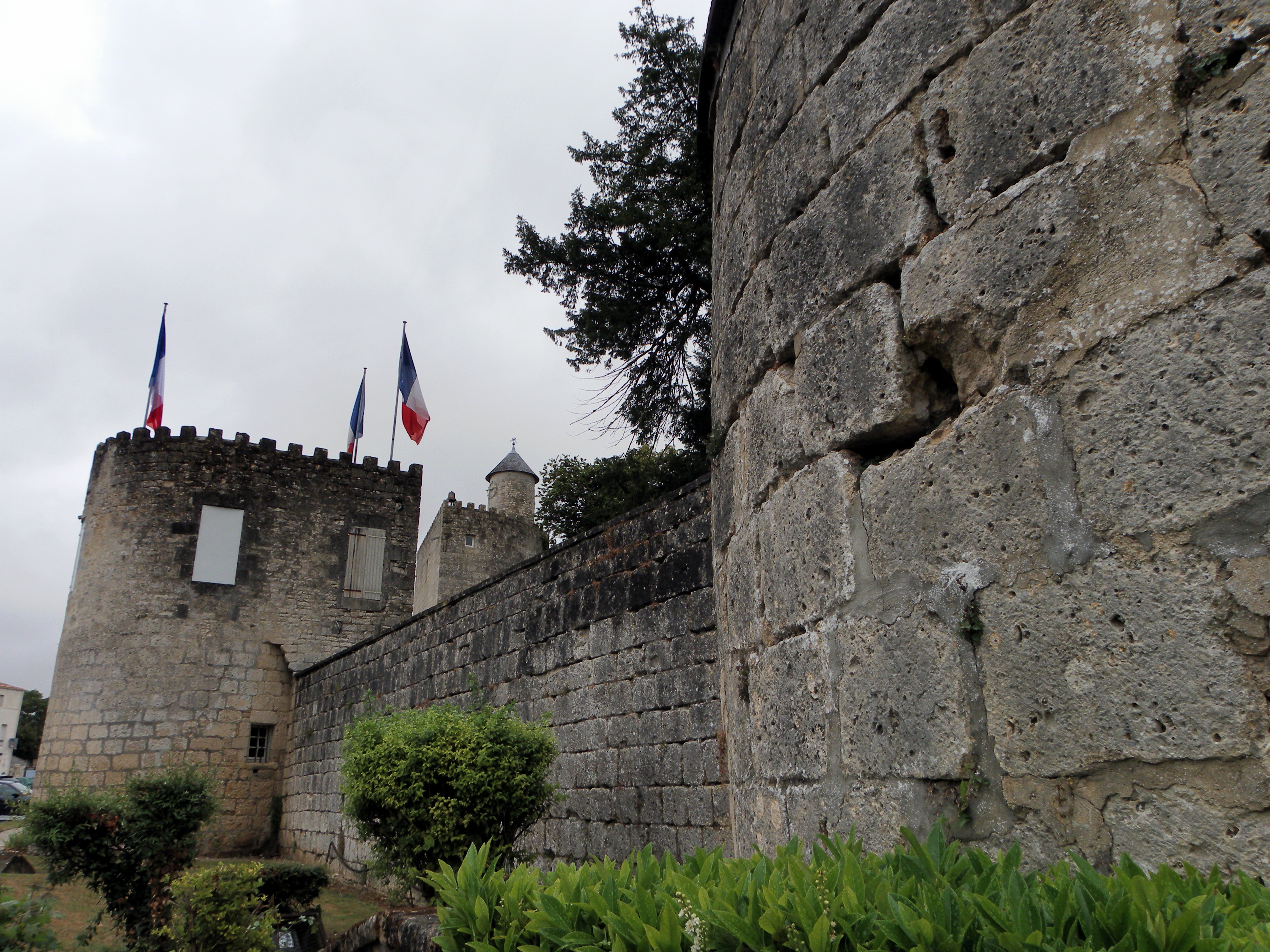 Surgeres3