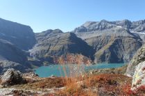 Vue du barrage d'Emosson depuis la montée vers le col de Bel Oiseau / Alpes suisses